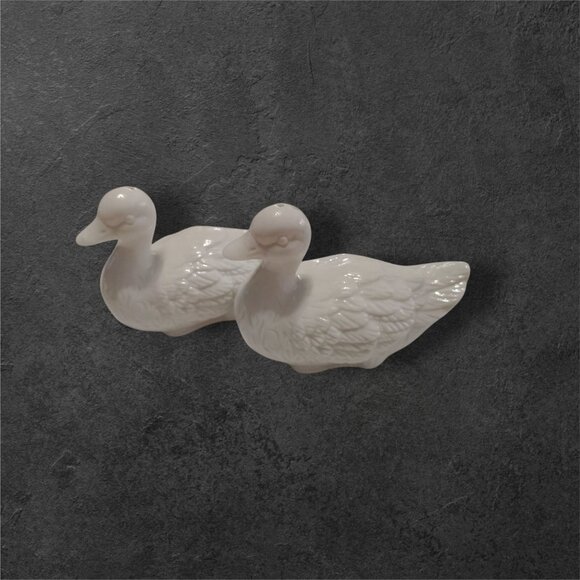 Vintage Shafford White Duck Salt & Pepper Shakers Ceramic 3" Collectible Kitchen - Picture 11 of 16